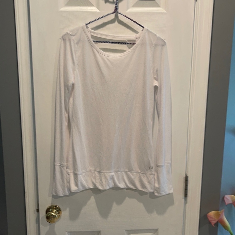 Gap Fit light weight shirt